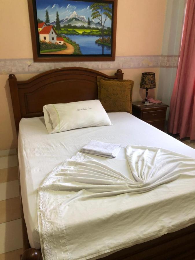 Hotel Los Corales Tuluá Esterno foto